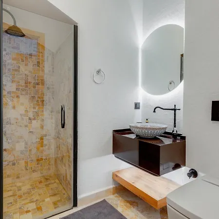 Victory Suites Apartment